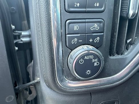 Used 2021 Chevrolet Silverado 1500 RST AWD/4WD image 11