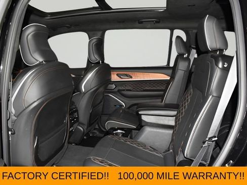 Used 2023 Jeep Grand Cherokee L Summit AWD/4WD image 19