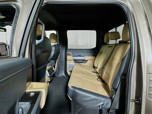 Used 2023 Ford F250 Lariat w/ Chrome Package image 23