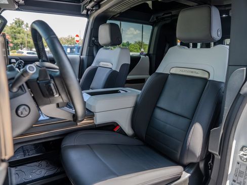 Used 2025 GMC Hummer EV 3X AWD/4WD image 18