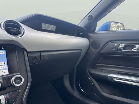Used 2017 Ford Mustang Premium RWD image 15