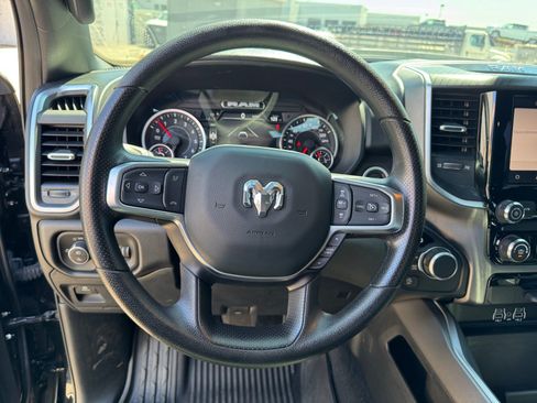 Used 2026 RAM 1500 Express AWD/4WD image 17