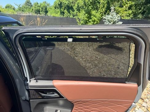 New 2025 Mitsubishi Outlander SEL image 16