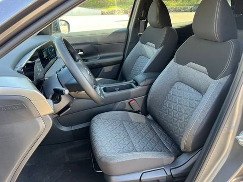 New 2026 Nissan Kicks SV w/ Charging Package AWD/4WD image 4