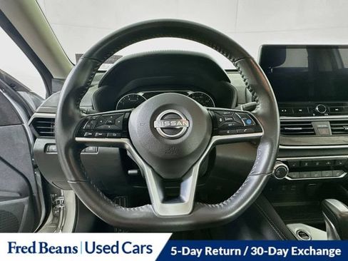 Used 2023 Nissan Altima 2.5 SV w/ SV Premium Package FWD image 16