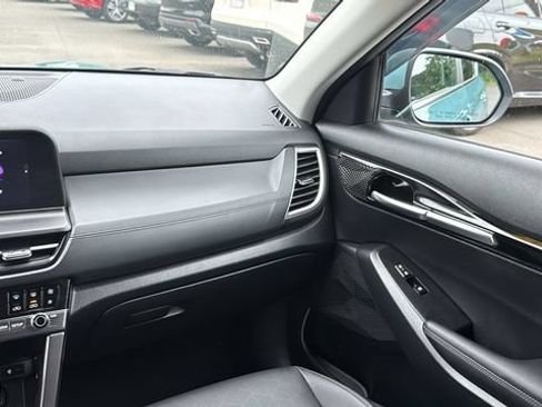 Used 2026 Kia Seltos EX AWD/4WD image 23