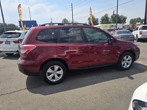 Used 2016 Subaru Forester 2.5i Premium AWD/4WD image 9