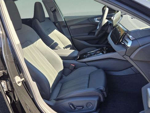 Used 2025 Audi A5 2.0T Premium Plus image 15