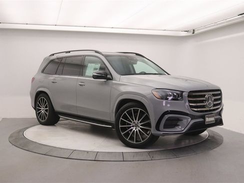 New 2026 Mercedes-Benz GLS 450 GLS 450 image 16