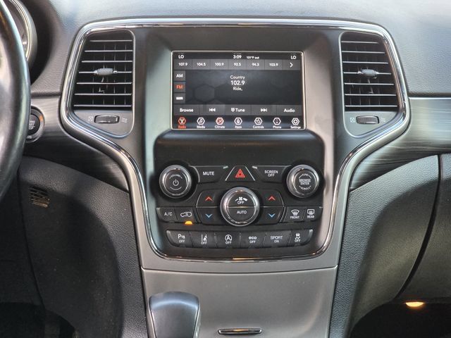 Used 2021 Jeep Grand Cherokee Laredo w/ Security & Convenience Group AWD/4WD image 9