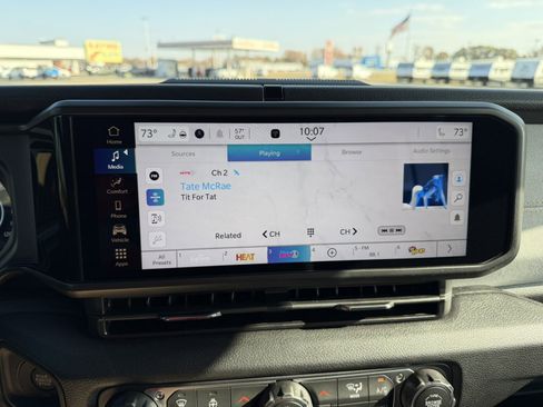 New 2026 Jeep Gladiator Sport AWD/4WD image 18