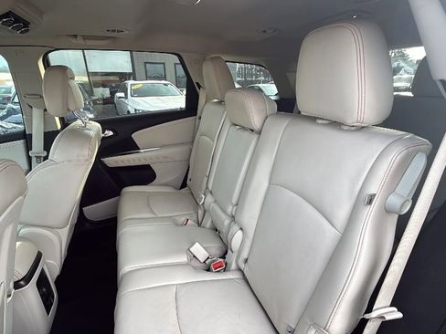 Used 2012 Dodge Journey Crew w/ Flexible Seating Group image 18