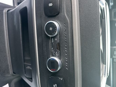 Used 2021 Ford Expedition XLT AWD/4WD image 15