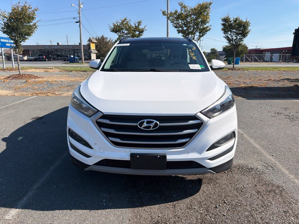 Used 2018 Hyundai Tucson Value AWD/4WD image 2