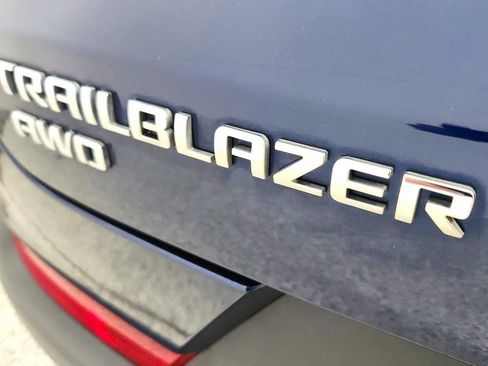 Used 2022 Chevrolet TrailBlazer LT w/ Convenience Package AWD/4WD image 34