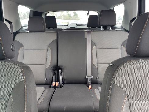 Used 2020 Chevrolet Traverse LS image 29