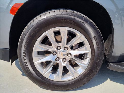 Used 2021 Chevrolet Tahoe Premier w/ Premium Package image 14