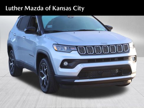 Used 2024 Jeep Compass Limited AWD/4WD image 1