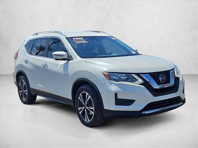 Used 2020 Nissan Rogue SV w/ Premium Package FWD image 3