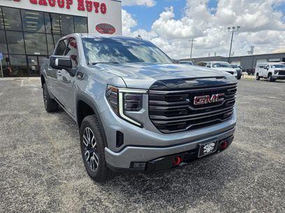 Used 2025 GMC Sierra 1500 AT4 w/ Technology Package