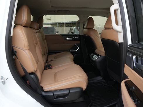 New 2026 INFINITI QX80 Luxe RWD image 21