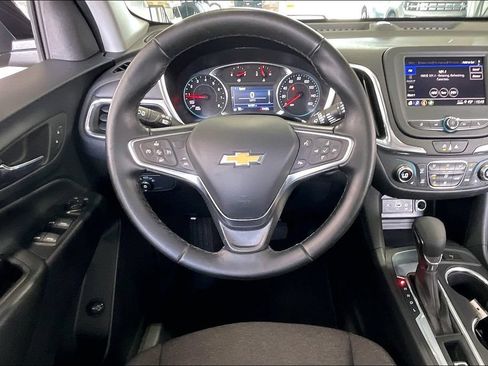 Used 2024 Chevrolet Equinox LT FWD image 5