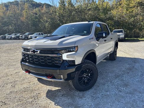 New 2026 Chevrolet Silverado 1500 ZR2 AWD/4WD image 3