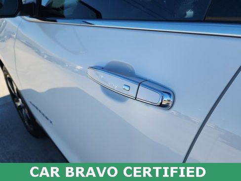 Certified 2018 Chevrolet Equinox Premier w/ LPO, Protection Package image 11