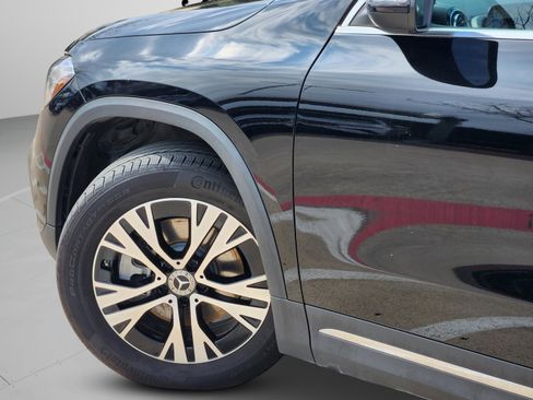 Certified 2025 Mercedes-Benz GLA 250 4MATIC image 28