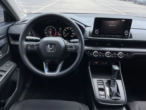 Certified 2025 Honda CR-V EX image 11