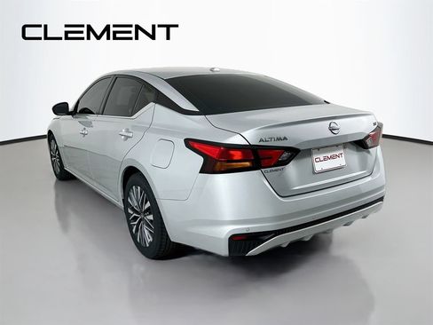 Used 2023 Nissan Altima 2.5 SV FWD image 10