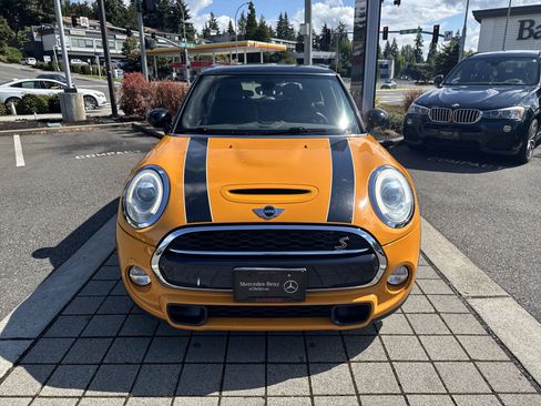 Used 2015 MINI Cooper S FWD image 2