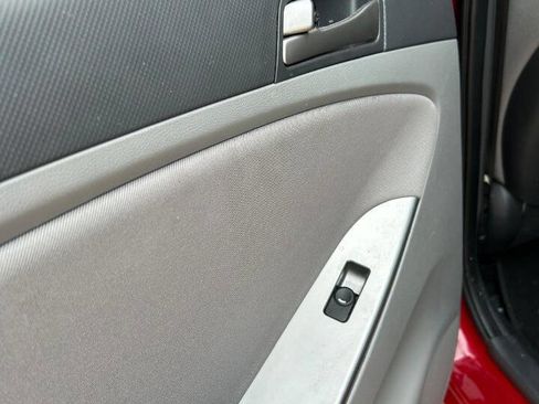 Used 2016 Hyundai Accent SE image 28