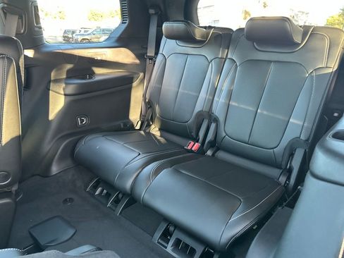 New 2025 Jeep Grand Cherokee L Limited w/ Luxury Tech Group II image 27