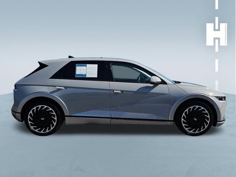 Used 2023 Hyundai Ioniq 5 Limited AWD/4WD image 2