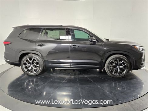 New 2026 Lexus TX 500h AWD image 3