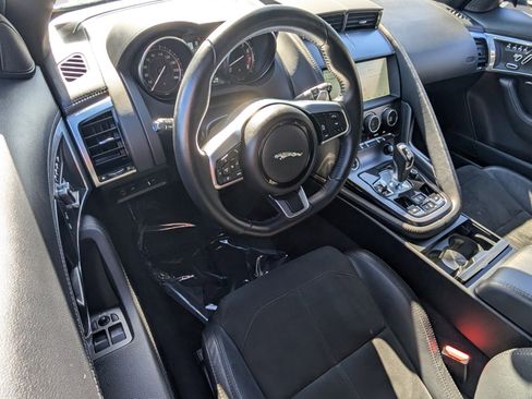 Used 2020 Jaguar F-TYPE Convertible image 9