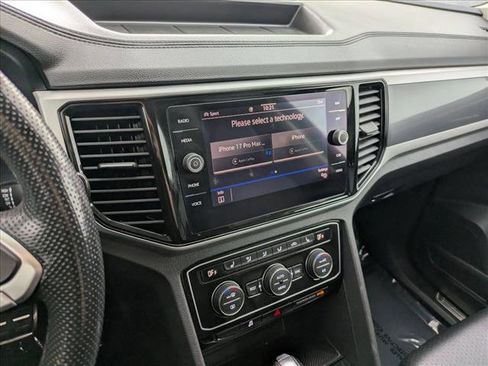 Used 2022 Volkswagen Atlas SEL R-Line AWD/4WD image 12