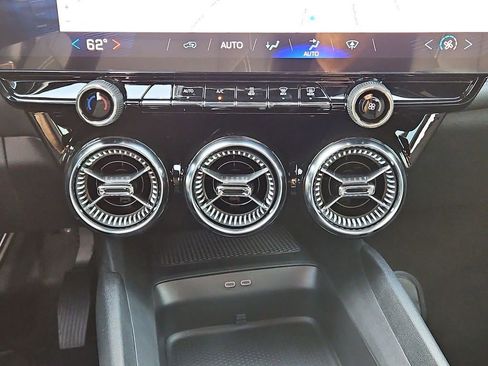 New 2026 Chevrolet Blazer EV LT image 6