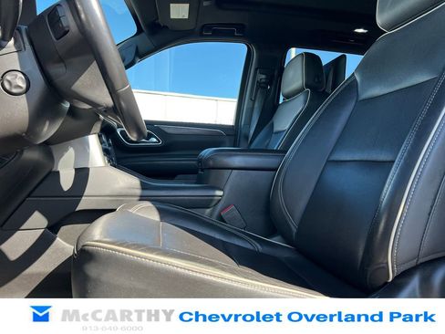 Used 2021 Chevrolet Tahoe Premier w/ Premium Package image 9