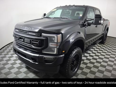 Used 2022 Ford F250 Lariat w/ Black Appearance Package image 11
