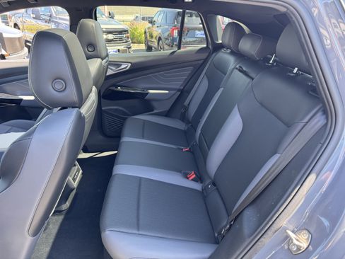 Used 2023 Volkswagen ID.4 Pro S image 30