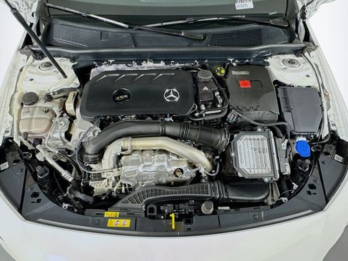 Certified 2025 Mercedes-Benz CLA 250 image 11