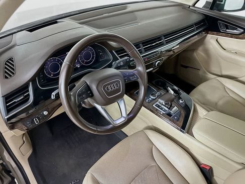 Used 2017 Audi Q7 3.0T Prestige AWD/4WD image 2