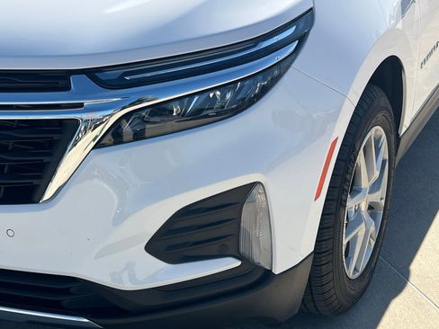 Used 2023 Chevrolet Equinox LT image 4