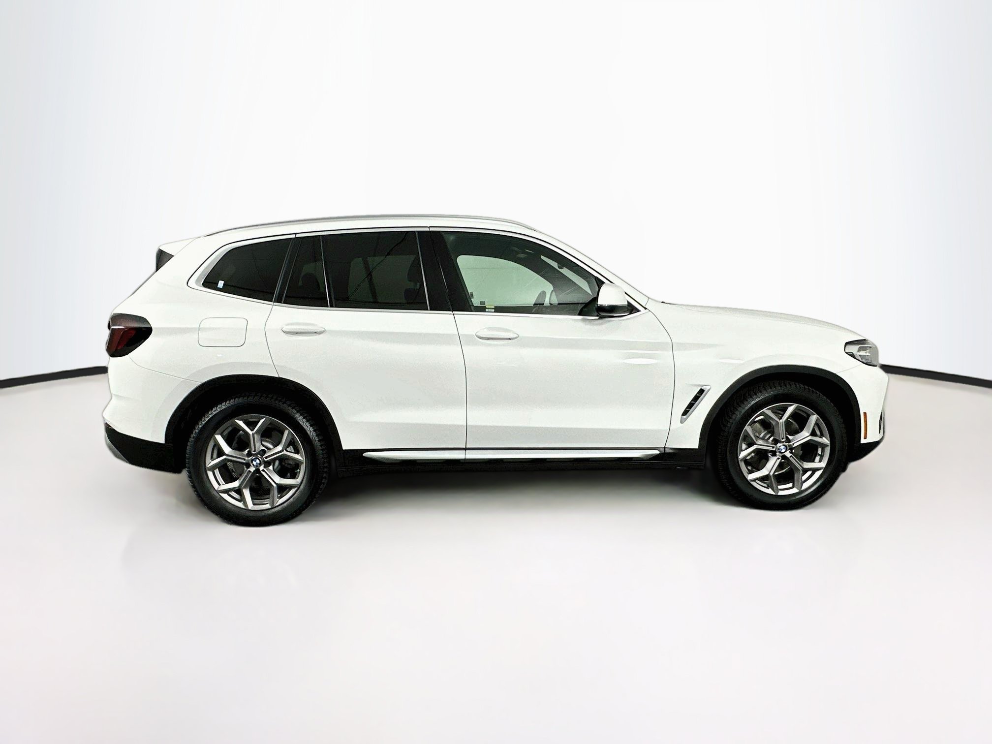 Used 2022 BMW X3 xDrive30i w/ Convenience Package AWD/4WD image 10