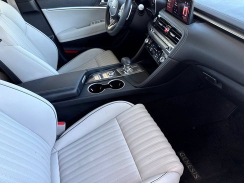 Used 2024 Genesis G70 2.5T w/ Sport Prestige Package RWD image 24