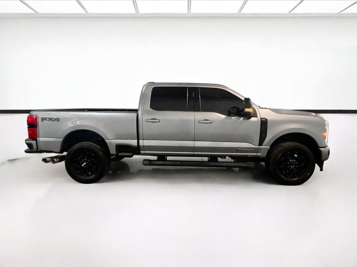 Used 2024 Ford F350 Lariat w/ Black Appearance Package AWD/4WD image 25