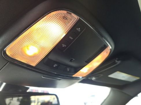 Used 2022 Dodge Charger SXT w/ Plus Group image 28