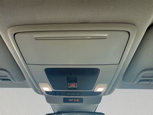 Used 2025 Honda Accord LX image 30
